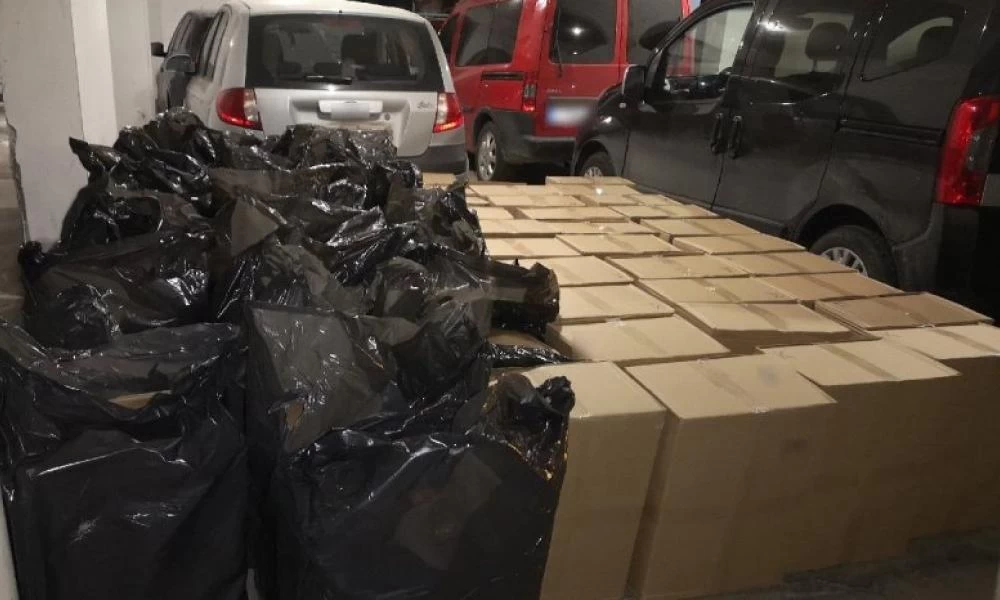 Θεσσαλονίκη: Εξαρθρώθηκε σπείρα με λαθραία τσιγάρα (εικόνες)